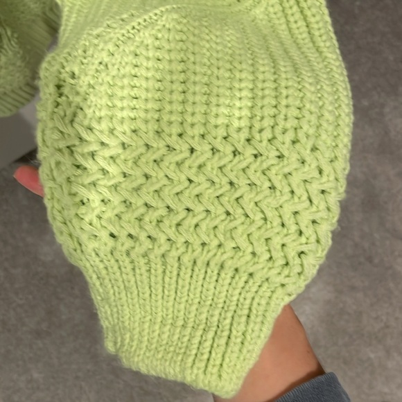 Topshop Chunky Knit Crop Sweater - Picture 3 of 9